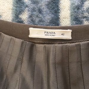PRADA knee length pleated skirt in olive